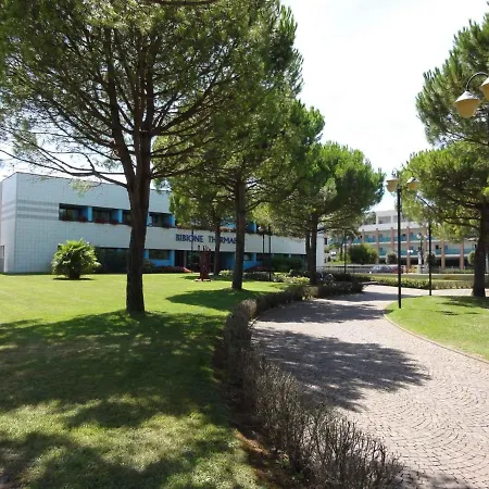 Apartament In 36388